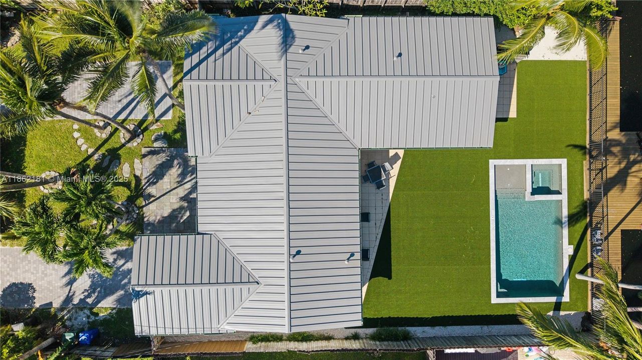 Recently Rented: $7,000 (3 beds, 2 baths, 1433 Square Feet)