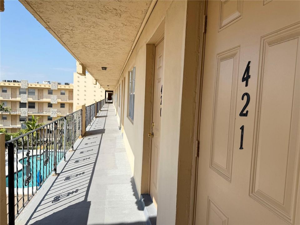 For Sale: $139,999 (2 beds, 1 baths, 650 Square Feet)