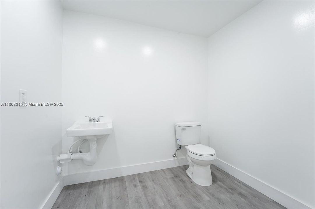 Activo con contrato: $3,400 (0 camas, 0 baños, 0 Pies cuadrados)