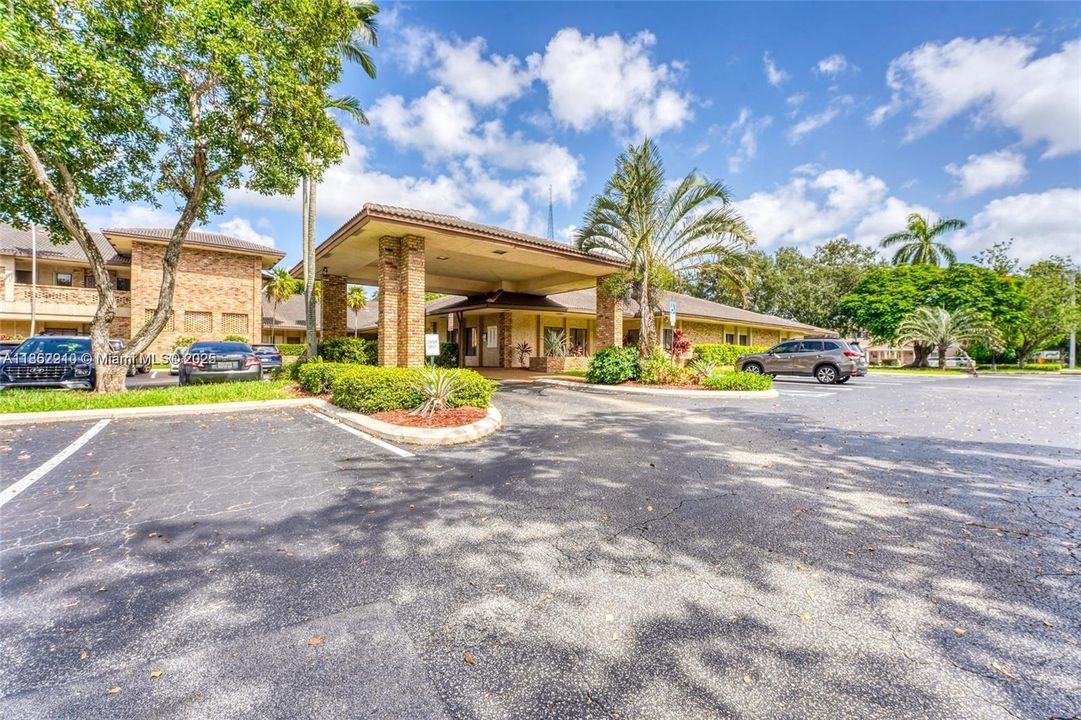 Activo con contrato: $3,400 (0 camas, 0 baños, 0 Pies cuadrados)