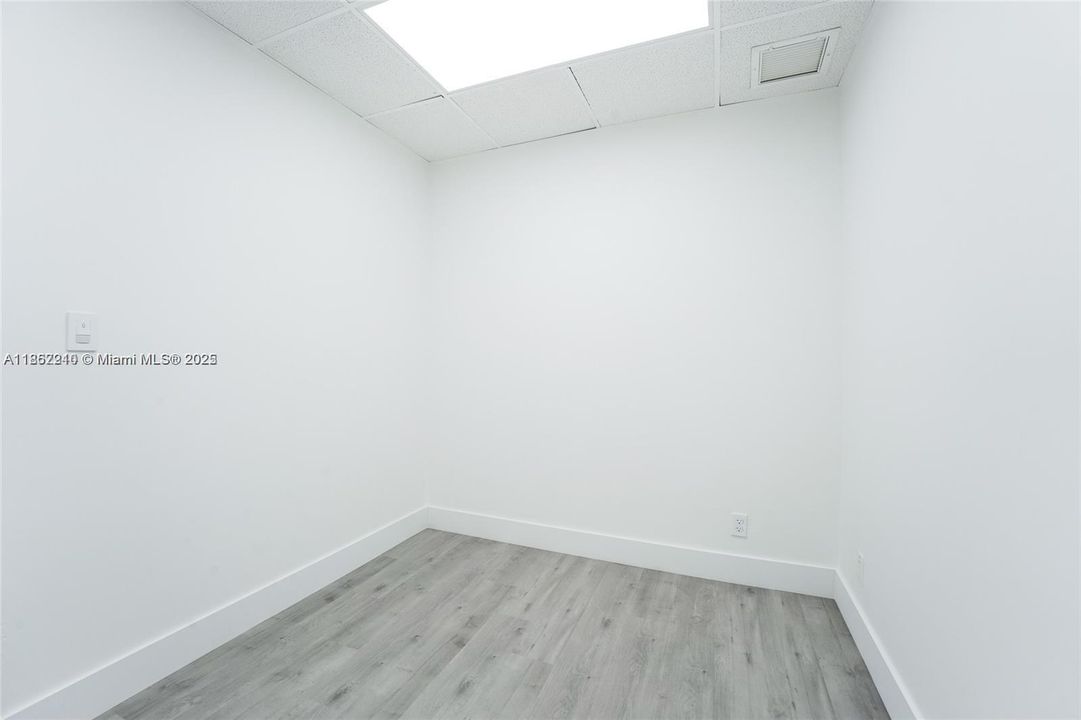 Activo con contrato: $3,400 (0 camas, 0 baños, 0 Pies cuadrados)