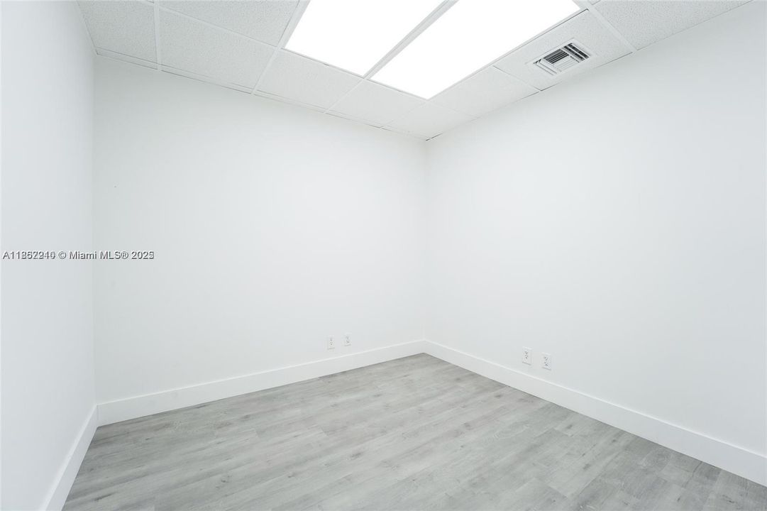 Activo con contrato: $3,400 (0 camas, 0 baños, 0 Pies cuadrados)