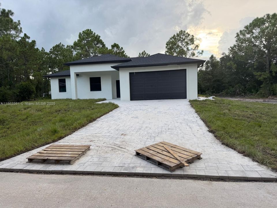 Recently Sold: $450,000 (4 beds, 2 baths, 0 Square Feet)