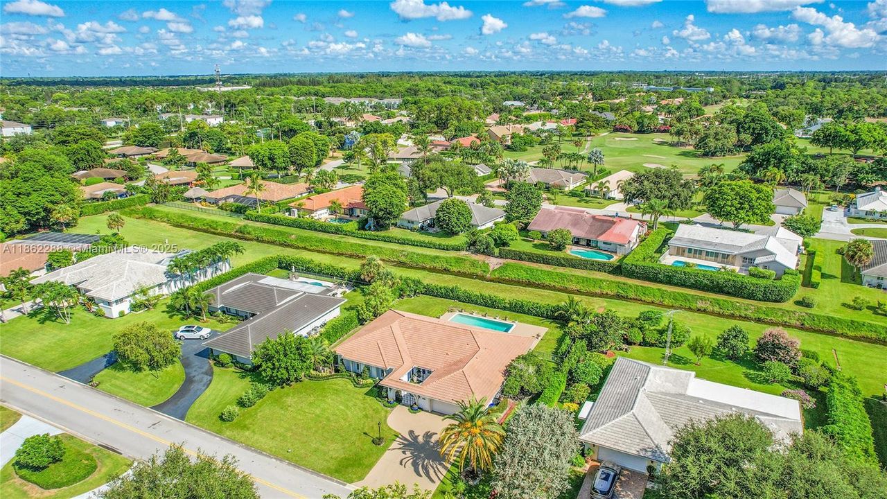 待售: $999,000 (4 贝兹, 3 浴室, 2557 平方英尺)