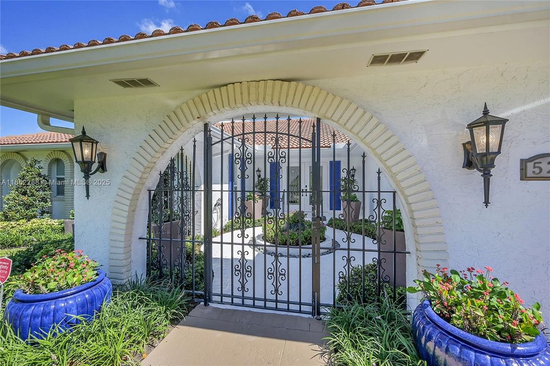 待售: $999,000 (4 贝兹, 3 浴室, 2557 平方英尺)