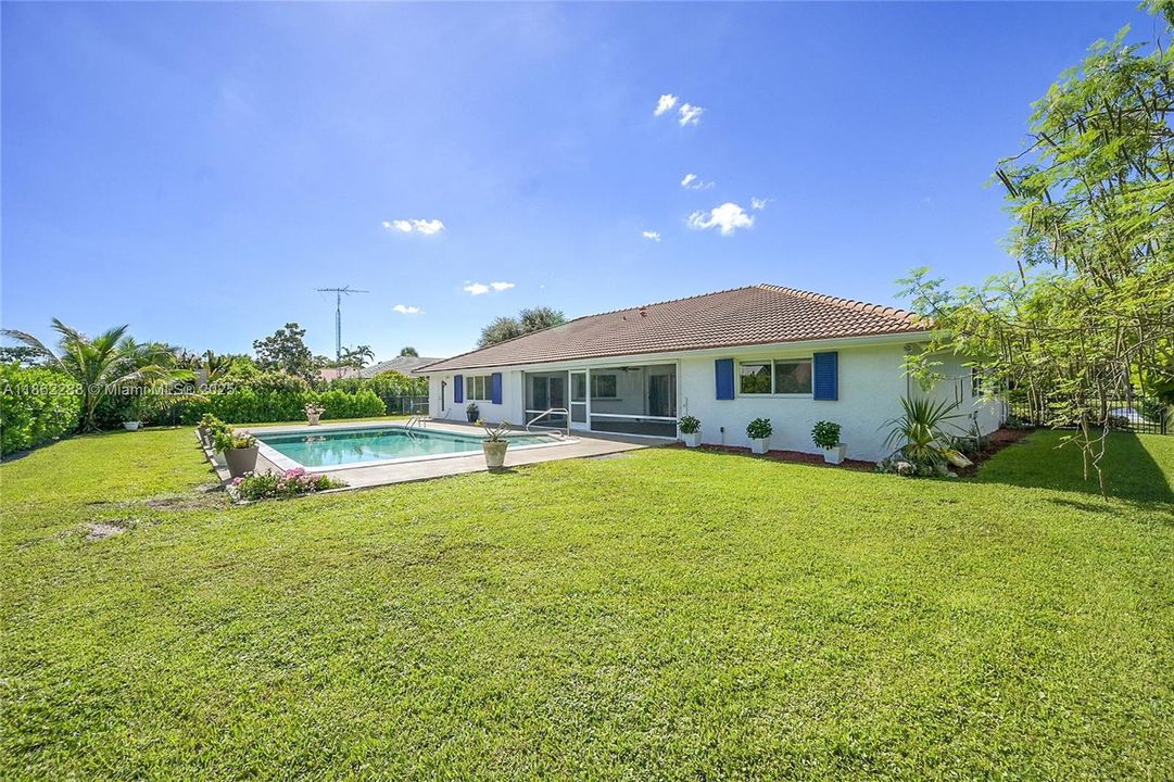 待售: $999,000 (4 贝兹, 3 浴室, 2557 平方英尺)