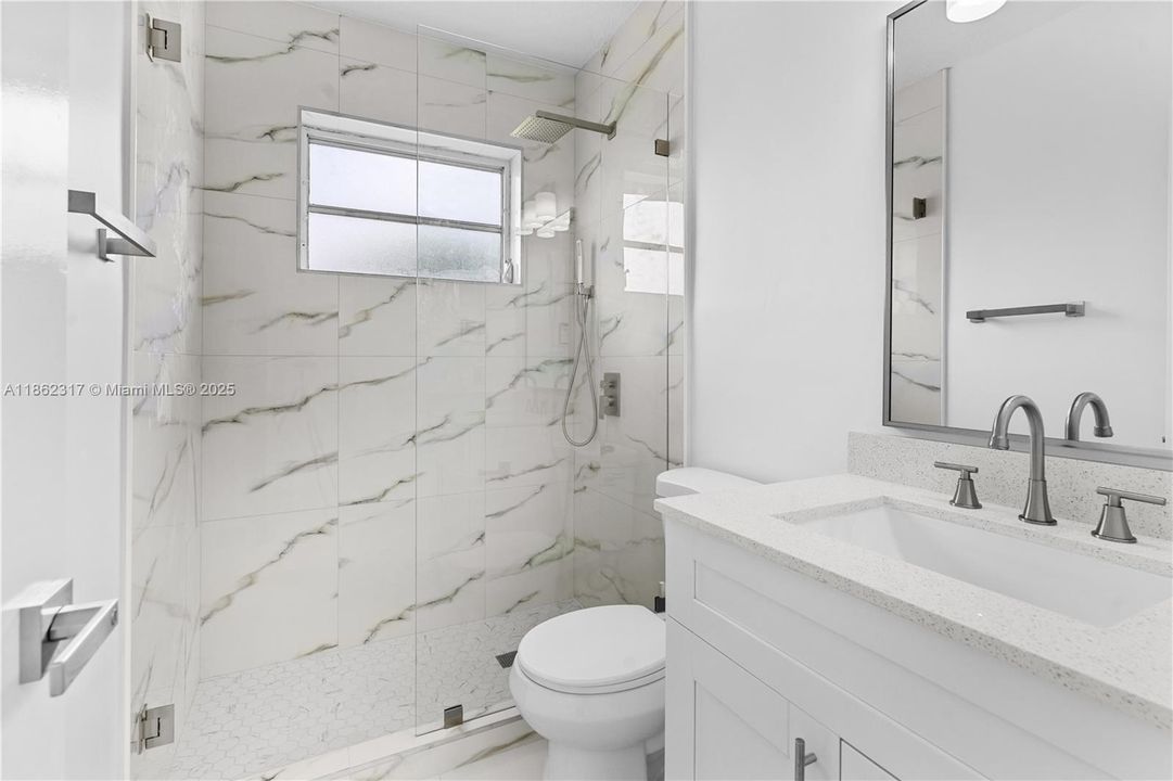 Под контрактом: $518,000 (3 спален, 1 ванн, 1185 Квадратных фут)