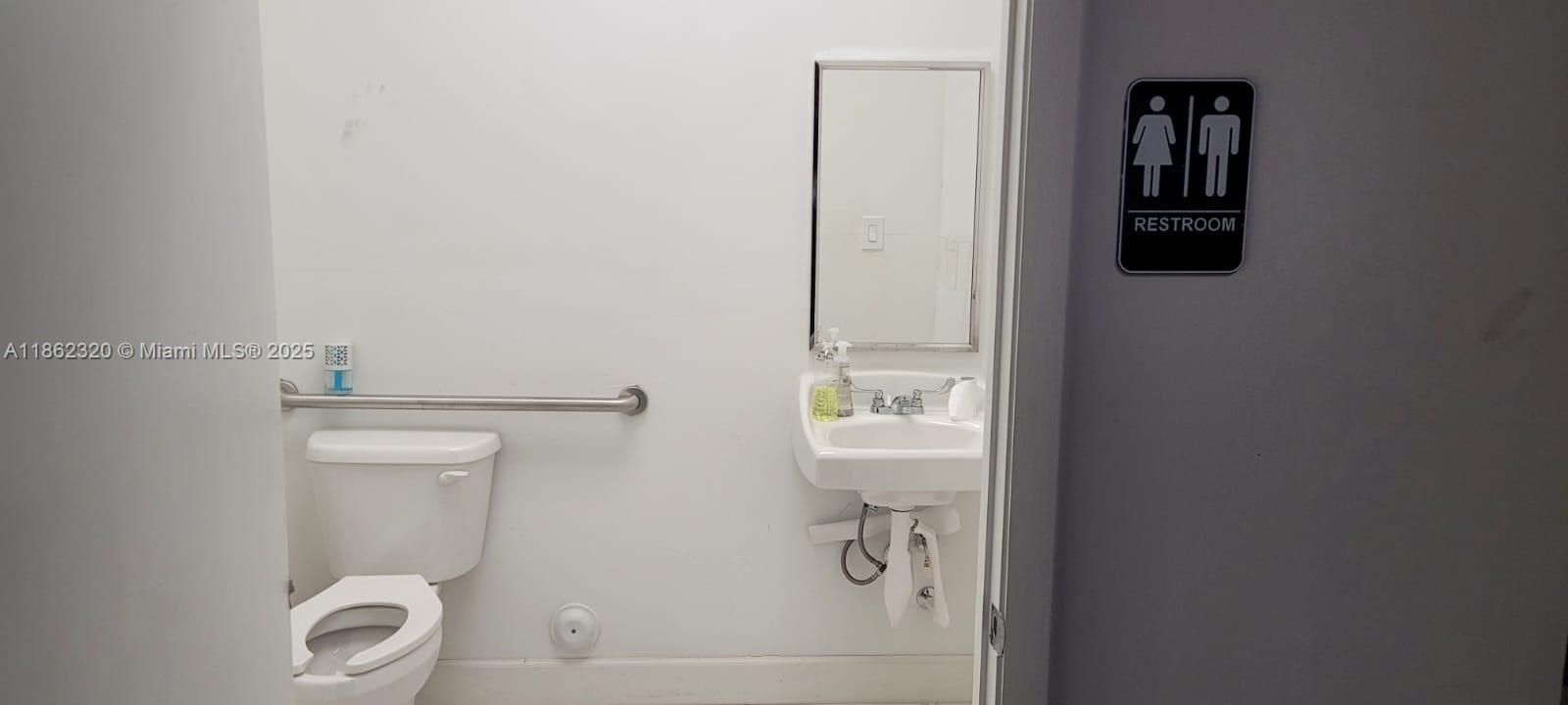 出租: $16 (0 贝兹, 0 浴室, 0 平方英尺)