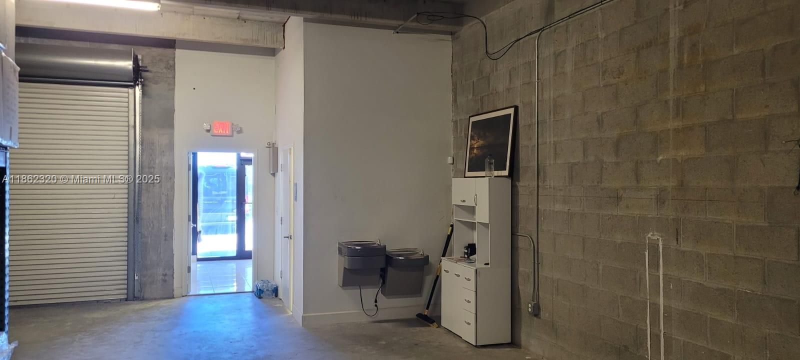 出租: $16 (0 贝兹, 0 浴室, 0 平方英尺)