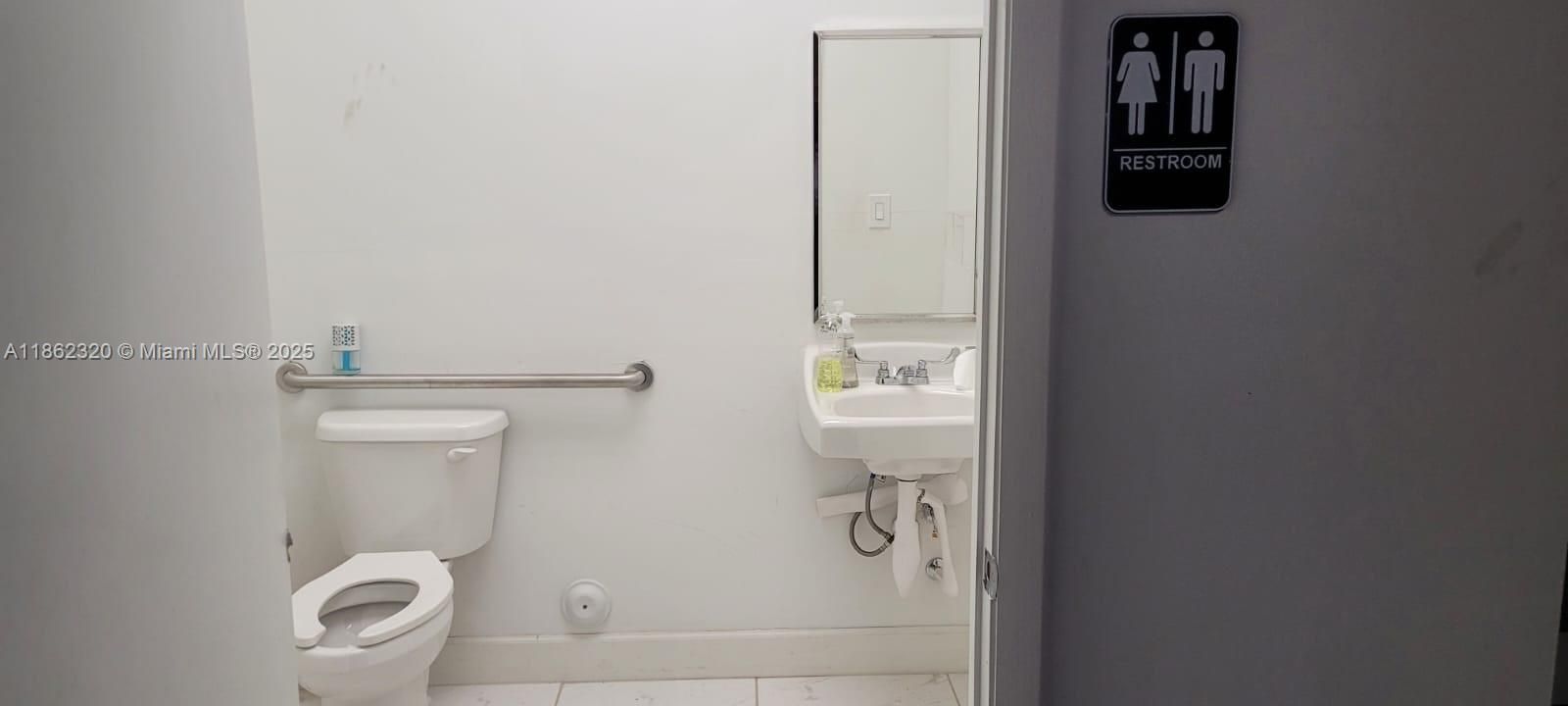 出租: $16 (0 贝兹, 0 浴室, 0 平方英尺)