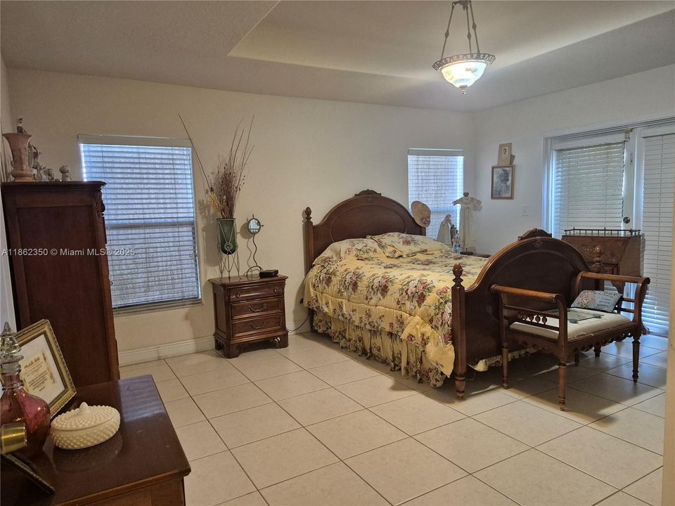 На продажу: $799,900 (4 спален, 2 ванн, 0 Квадратных фут)