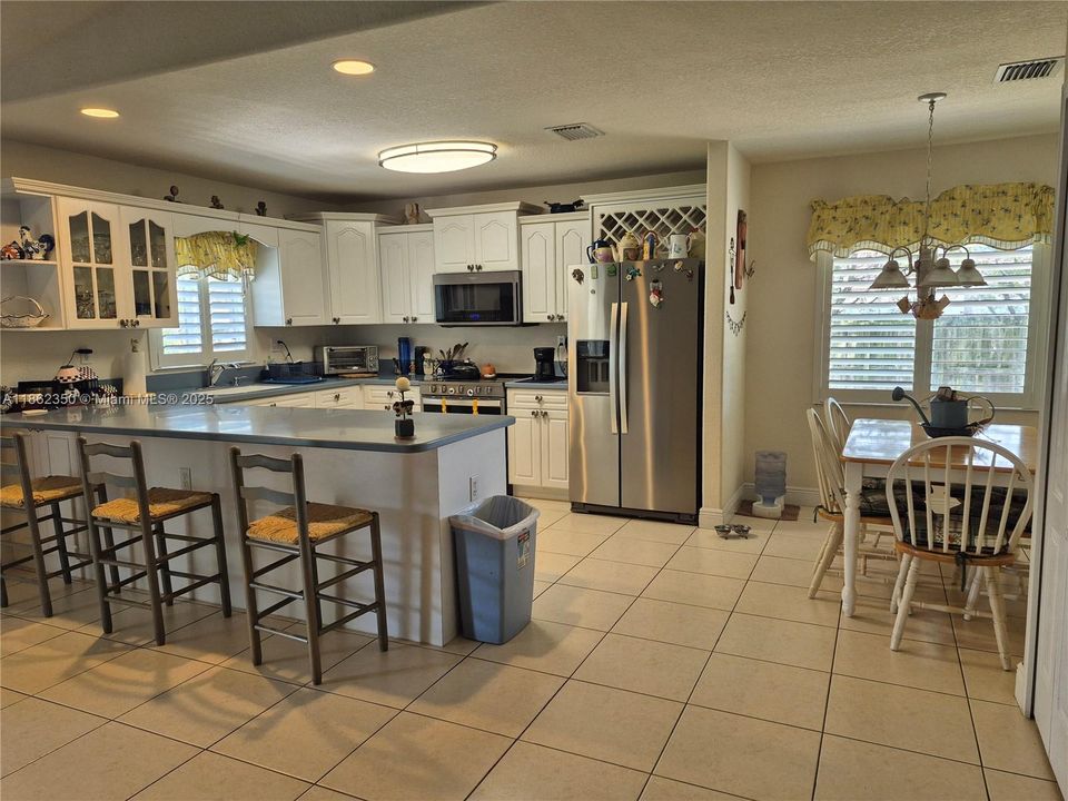 На продажу: $799,900 (4 спален, 2 ванн, 0 Квадратных фут)