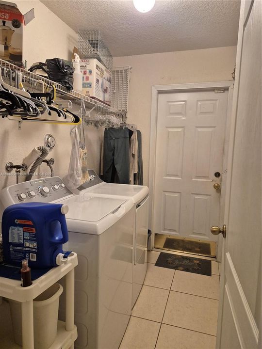 На продажу: $799,900 (4 спален, 2 ванн, 0 Квадратных фут)