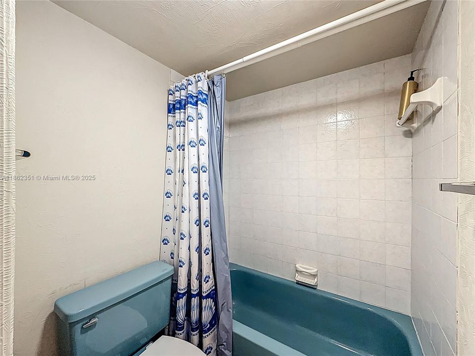 最近租的: $1,200 (2 贝兹, 2 浴室, 1070 平方英尺)