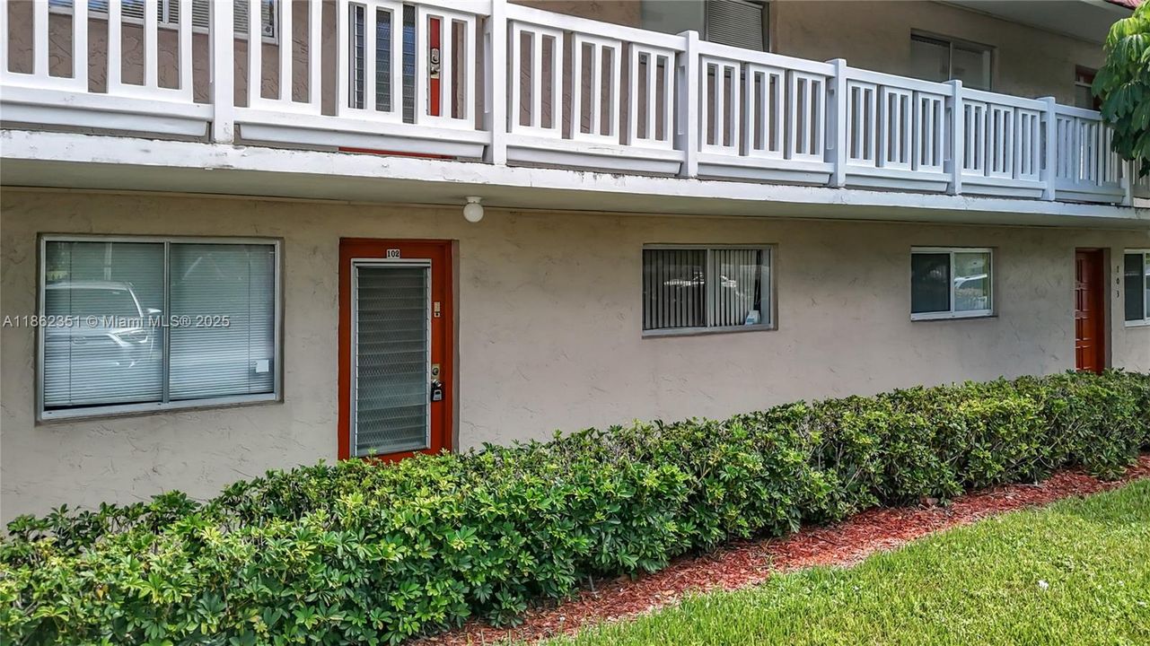 最近租的: $1,200 (2 贝兹, 2 浴室, 1070 平方英尺)