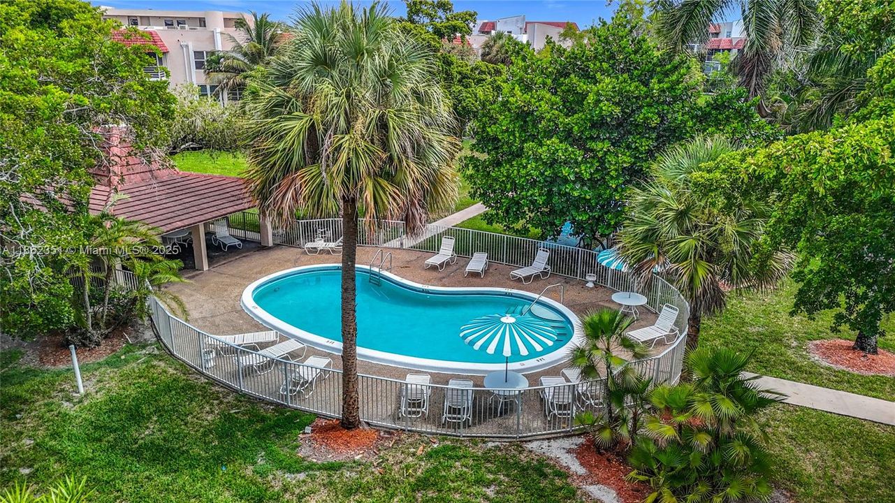 最近租的: $1,200 (2 贝兹, 2 浴室, 1070 平方英尺)