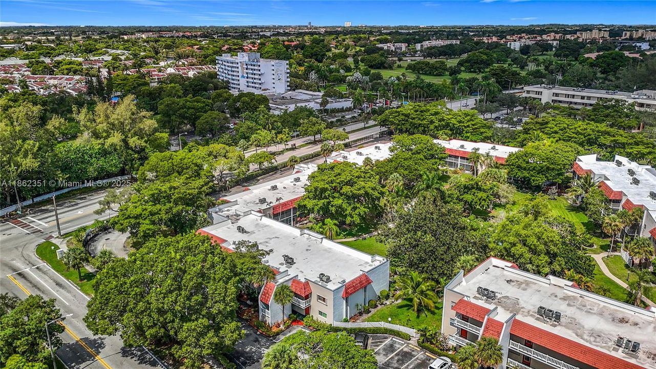 最近租的: $1,200 (2 贝兹, 2 浴室, 1070 平方英尺)