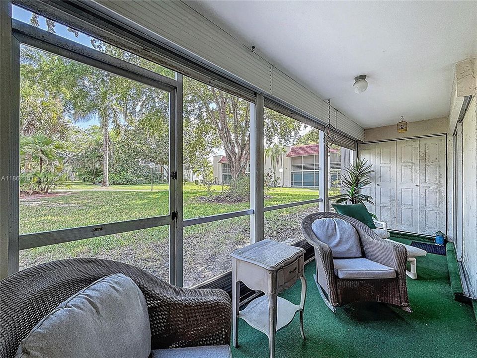 最近租的: $1,200 (2 贝兹, 2 浴室, 1070 平方英尺)