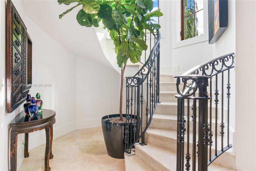 For Sale: $12,900,000 (6 beds, 6 baths, 5960 Square Feet)