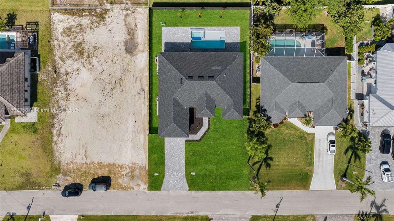 Recently Rented: $4,500 (3 beds, 3 baths, 1993 Square Feet)