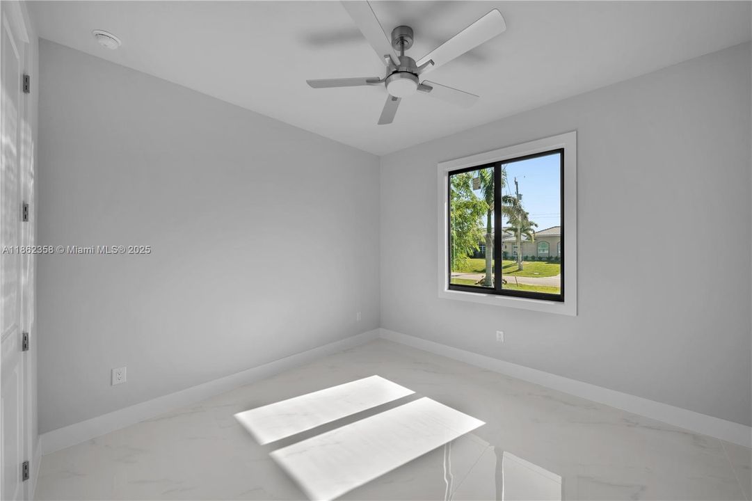 Recently Rented: $4,500 (3 beds, 3 baths, 1993 Square Feet)