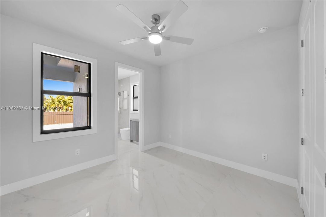 Recently Rented: $4,500 (3 beds, 3 baths, 1993 Square Feet)