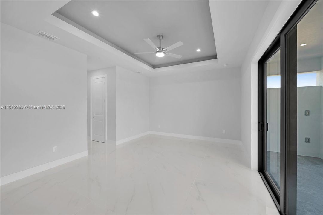 Recently Rented: $4,500 (3 beds, 3 baths, 1993 Square Feet)