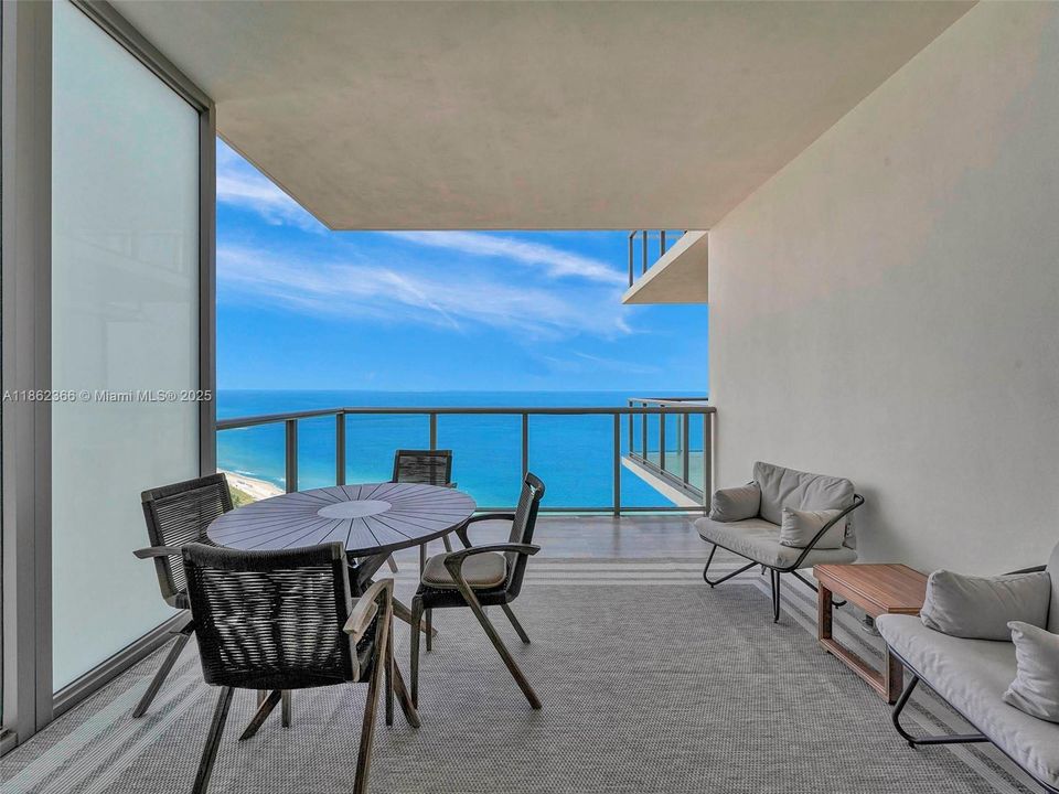 For Sale: $4,490,000 (2 beds, 3 baths, 1725 Square Feet)