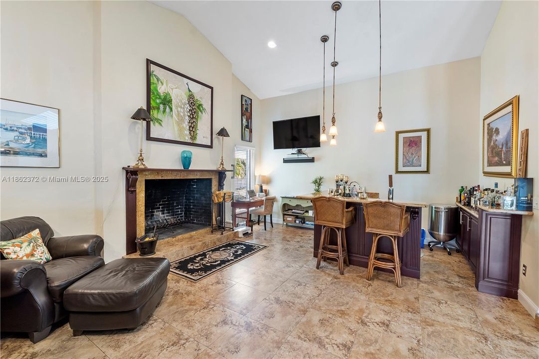 For Sale: $2,500,000 (5 beds, 3 baths, 3582 Square Feet)