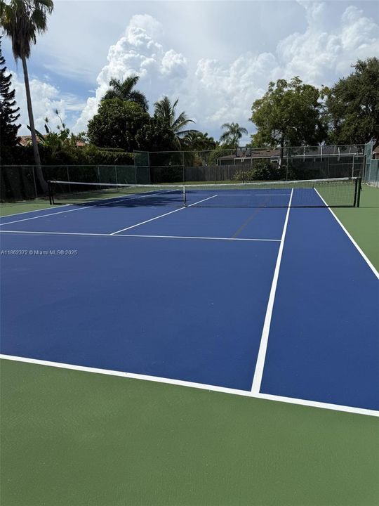 For Sale: $2,500,000 (5 beds, 3 baths, 3582 Square Feet)