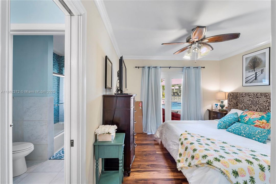 For Sale: $2,500,000 (5 beds, 3 baths, 3582 Square Feet)