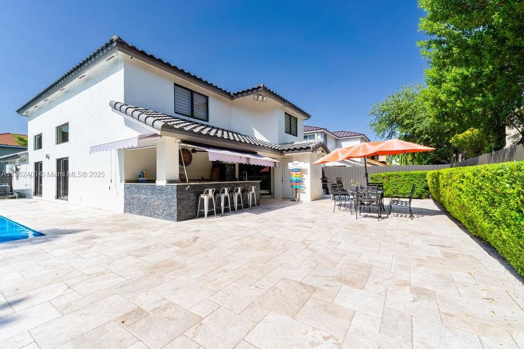 На продажу: $1,285,000 (4 спален, 3 ванн, 2681 Квадратных фут)