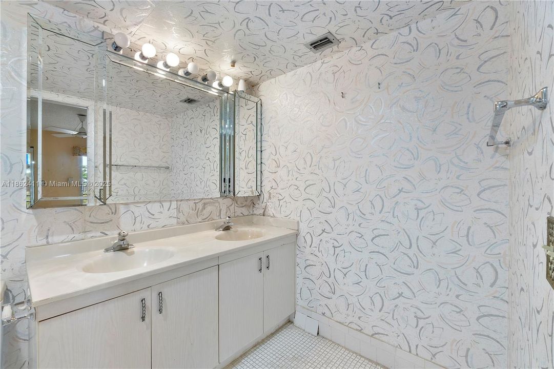 En Venta: $99,999 (2 camas, 2 baños, 1156 Pies cuadrados)