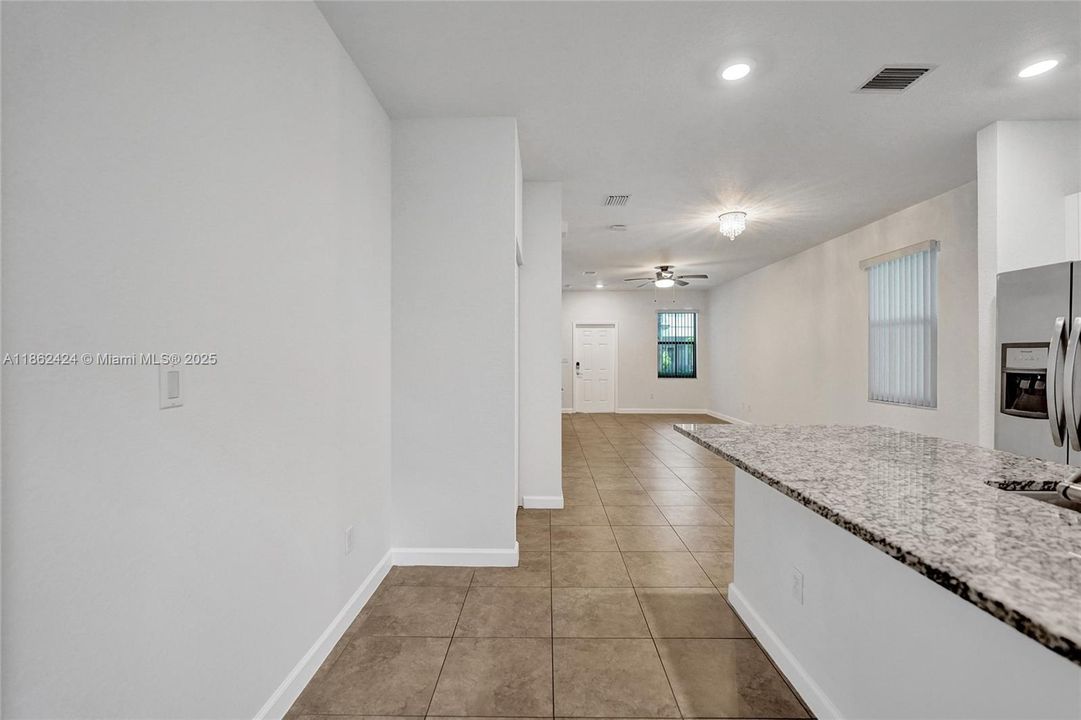 En Venta: $525,000 (3 camas, 2 baños, 1539 Pies cuadrados)