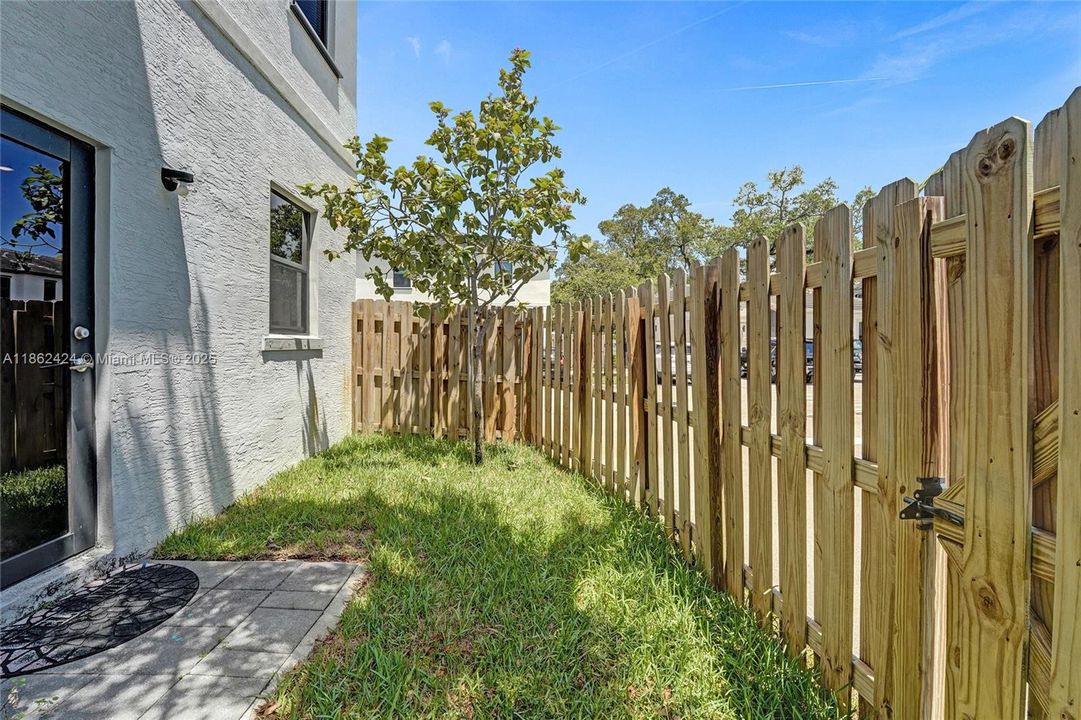 En Venta: $525,000 (3 camas, 2 baños, 1539 Pies cuadrados)