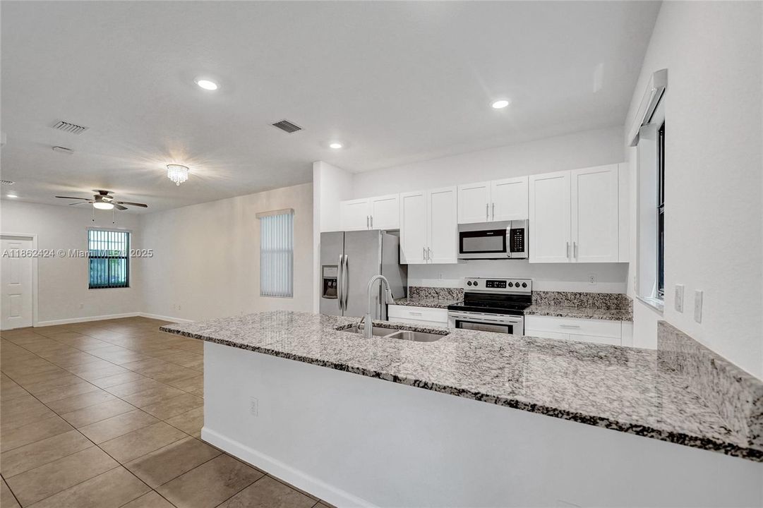 En Venta: $525,000 (3 camas, 2 baños, 1539 Pies cuadrados)