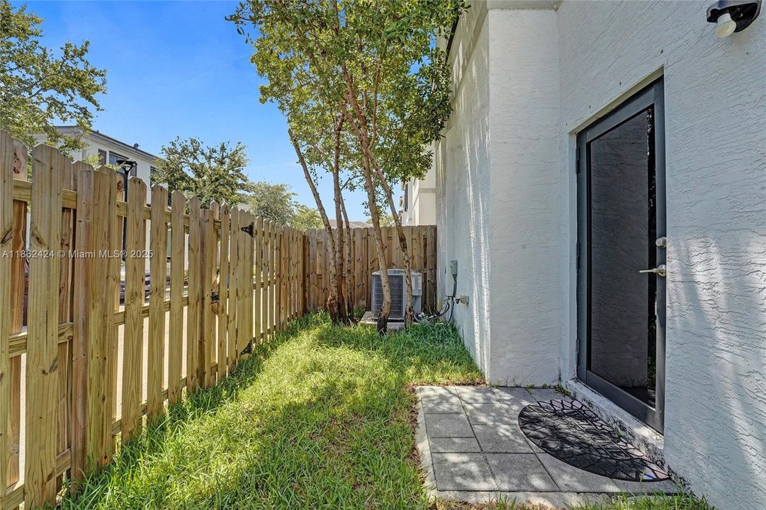 En Venta: $525,000 (3 camas, 2 baños, 1539 Pies cuadrados)