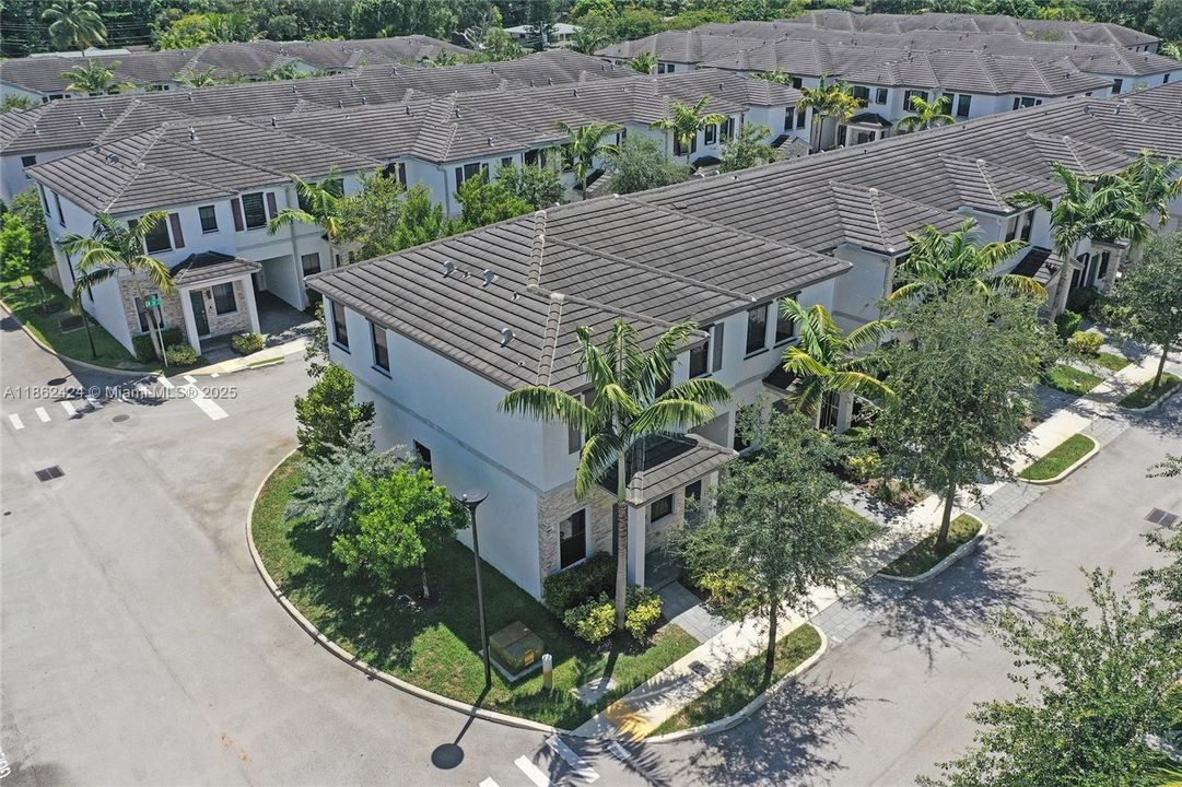 En Venta: $525,000 (3 camas, 2 baños, 1539 Pies cuadrados)