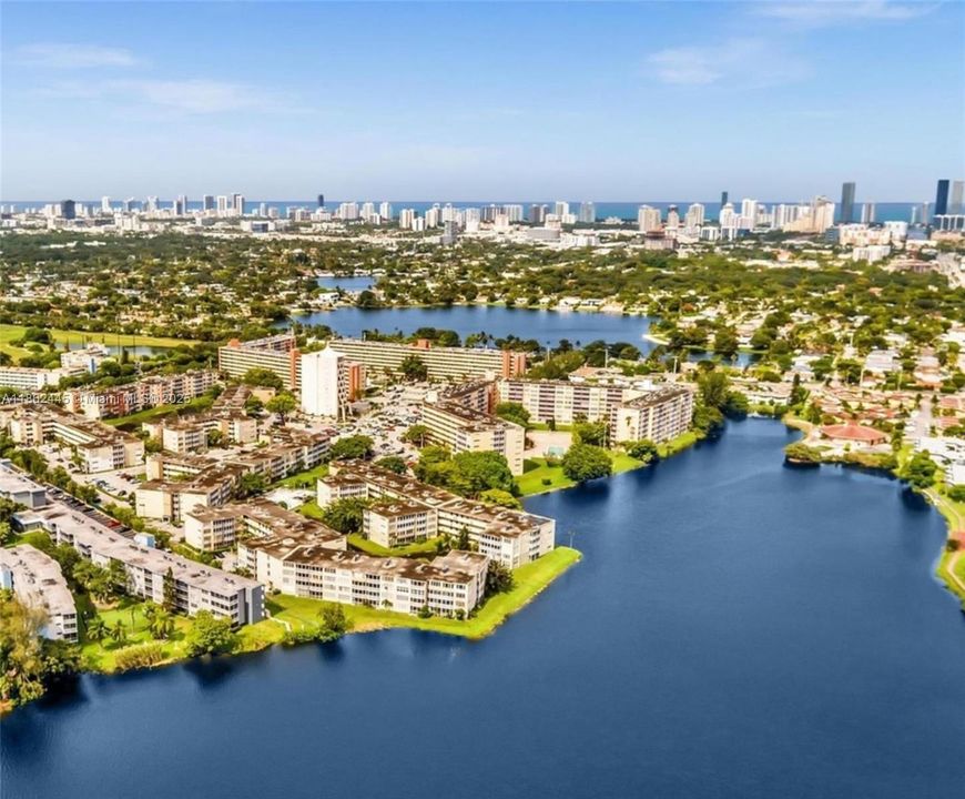 Под контрактом: $145,000 (1 спален, 1 ванн, 1036 Квадратных фут)