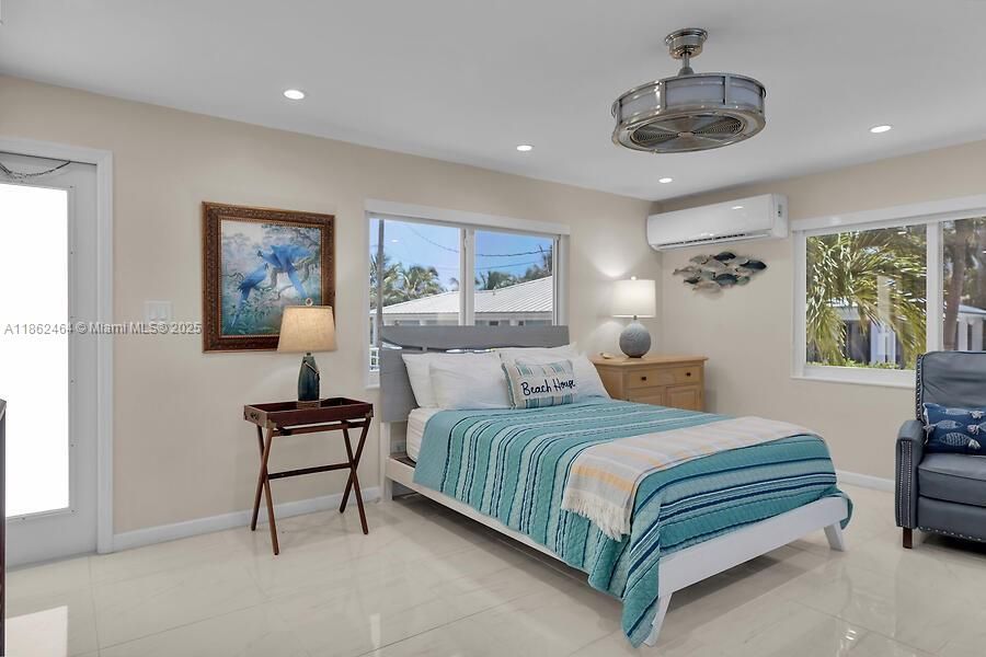 For Sale: $4,200,000 (2 beds, 2 baths, 928 Square Feet)