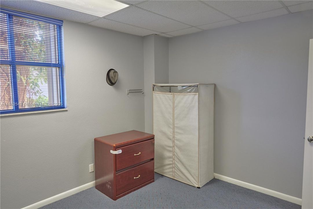 В аренду: $1,400 (0 спален, 0 ванн, 0 Квадратных фут)