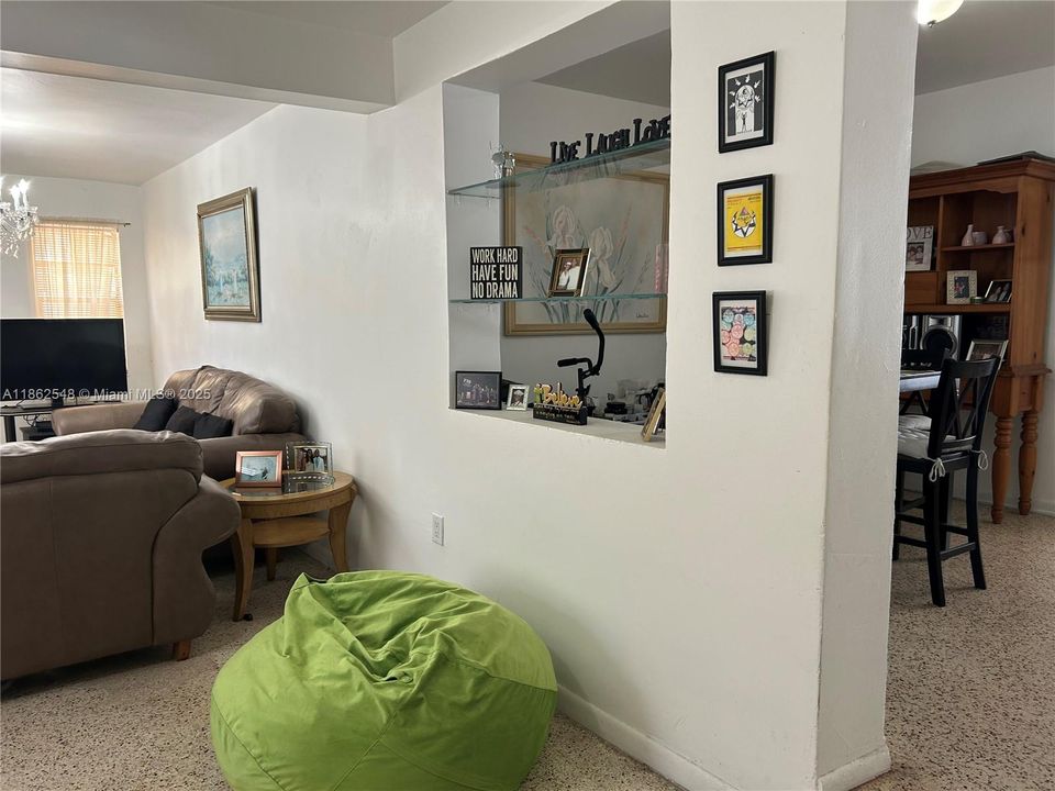 Vendido Recientemente: $800,000 (0 camas, 0 baños, 0 Pies cuadrados)