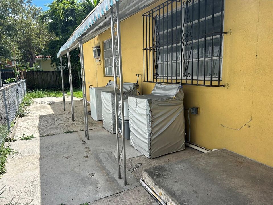 Vendido Recientemente: $800,000 (0 camas, 0 baños, 0 Pies cuadrados)