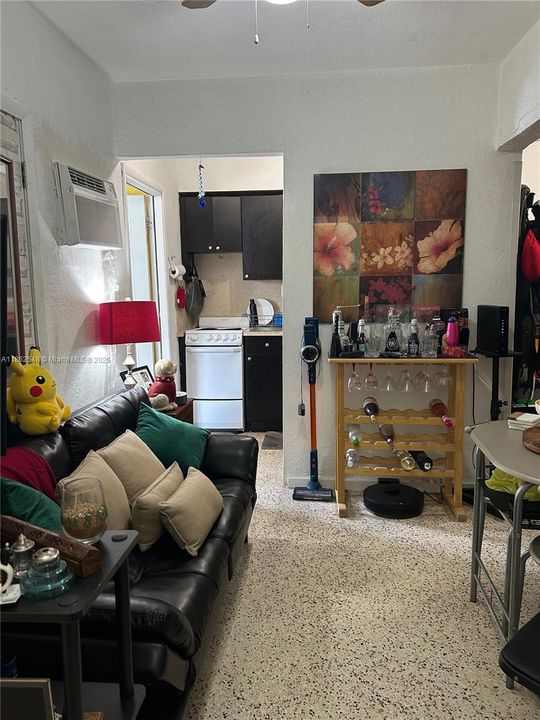 Vendido Recientemente: $800,000 (0 camas, 0 baños, 0 Pies cuadrados)