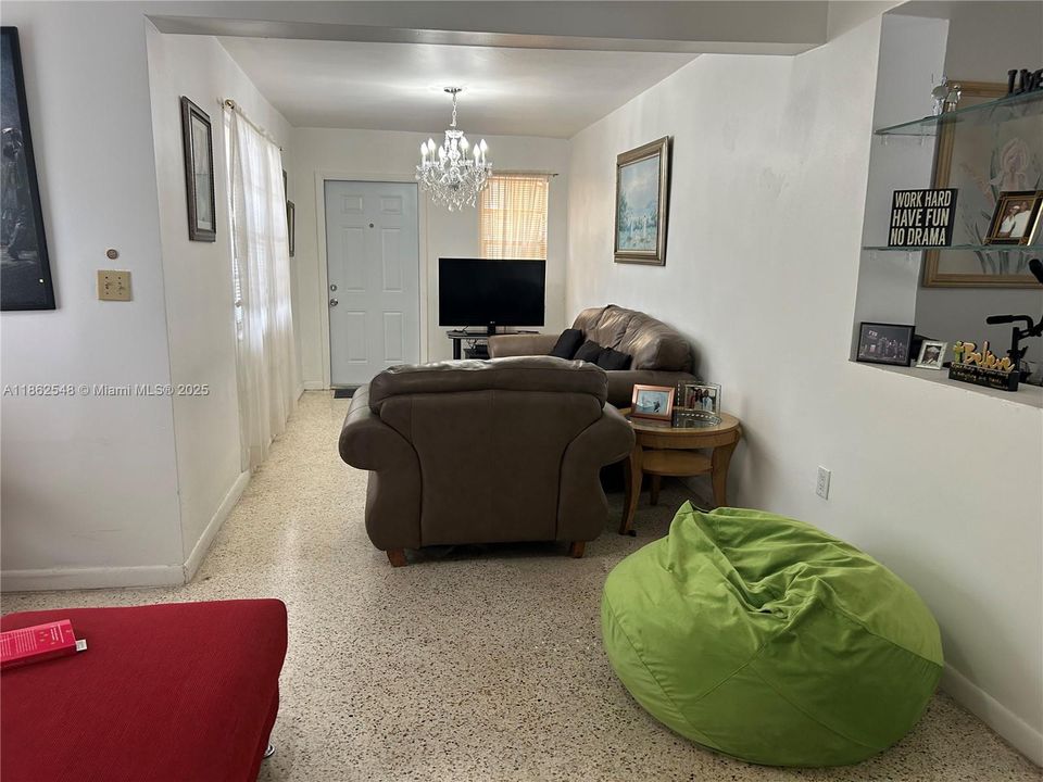 Vendido Recientemente: $800,000 (0 camas, 0 baños, 0 Pies cuadrados)