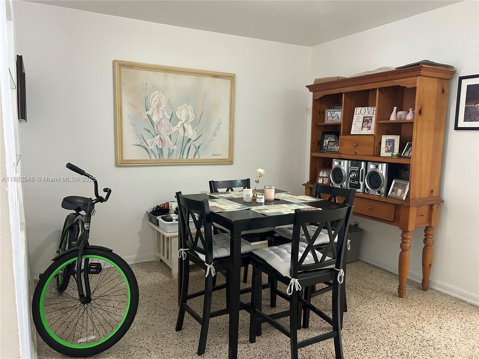 Vendido Recientemente: $800,000 (0 camas, 0 baños, 0 Pies cuadrados)