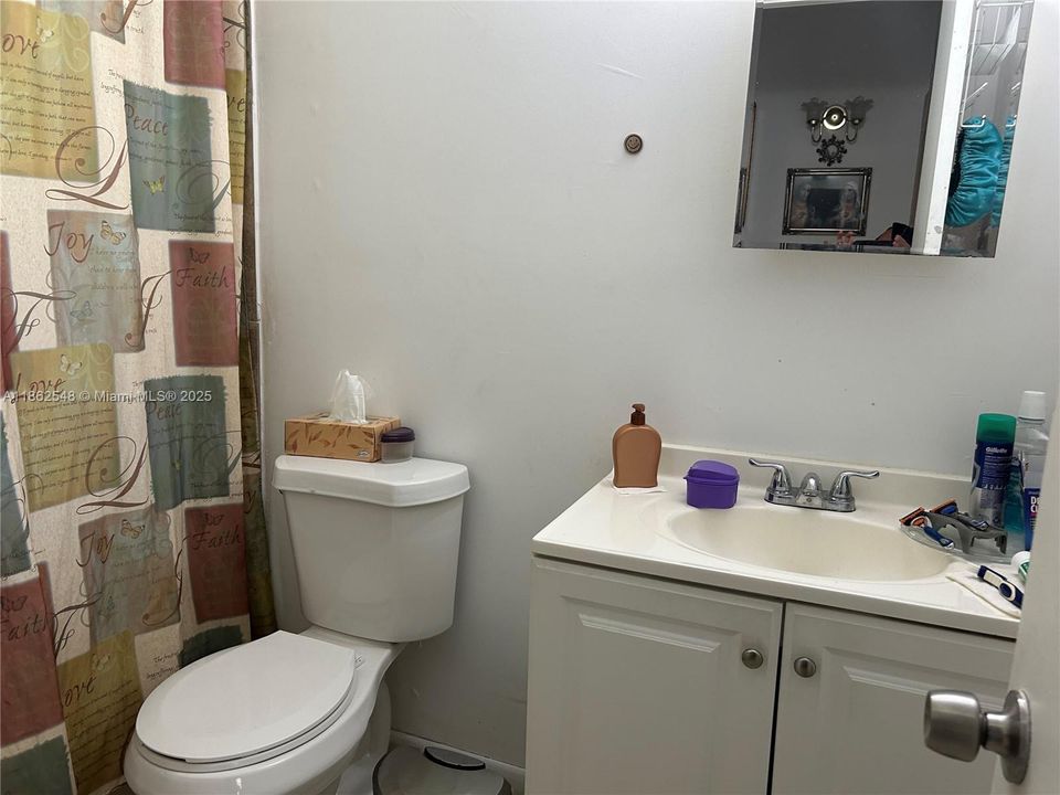 Vendido Recientemente: $800,000 (0 camas, 0 baños, 0 Pies cuadrados)