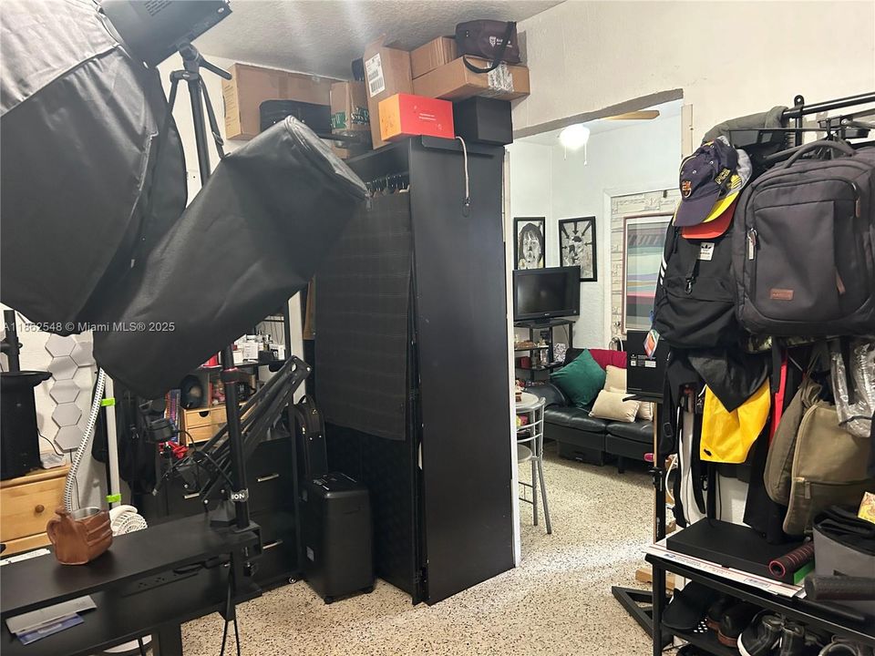 Vendido Recientemente: $800,000 (0 camas, 0 baños, 0 Pies cuadrados)