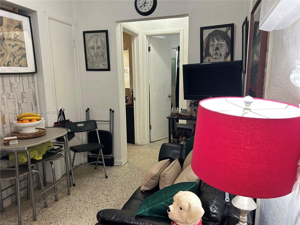 Vendido Recientemente: $800,000 (0 camas, 0 baños, 0 Pies cuadrados)