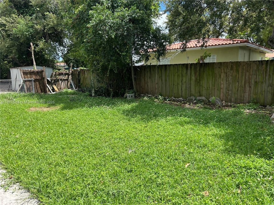 Vendido Recientemente: $800,000 (0 camas, 0 baños, 0 Pies cuadrados)